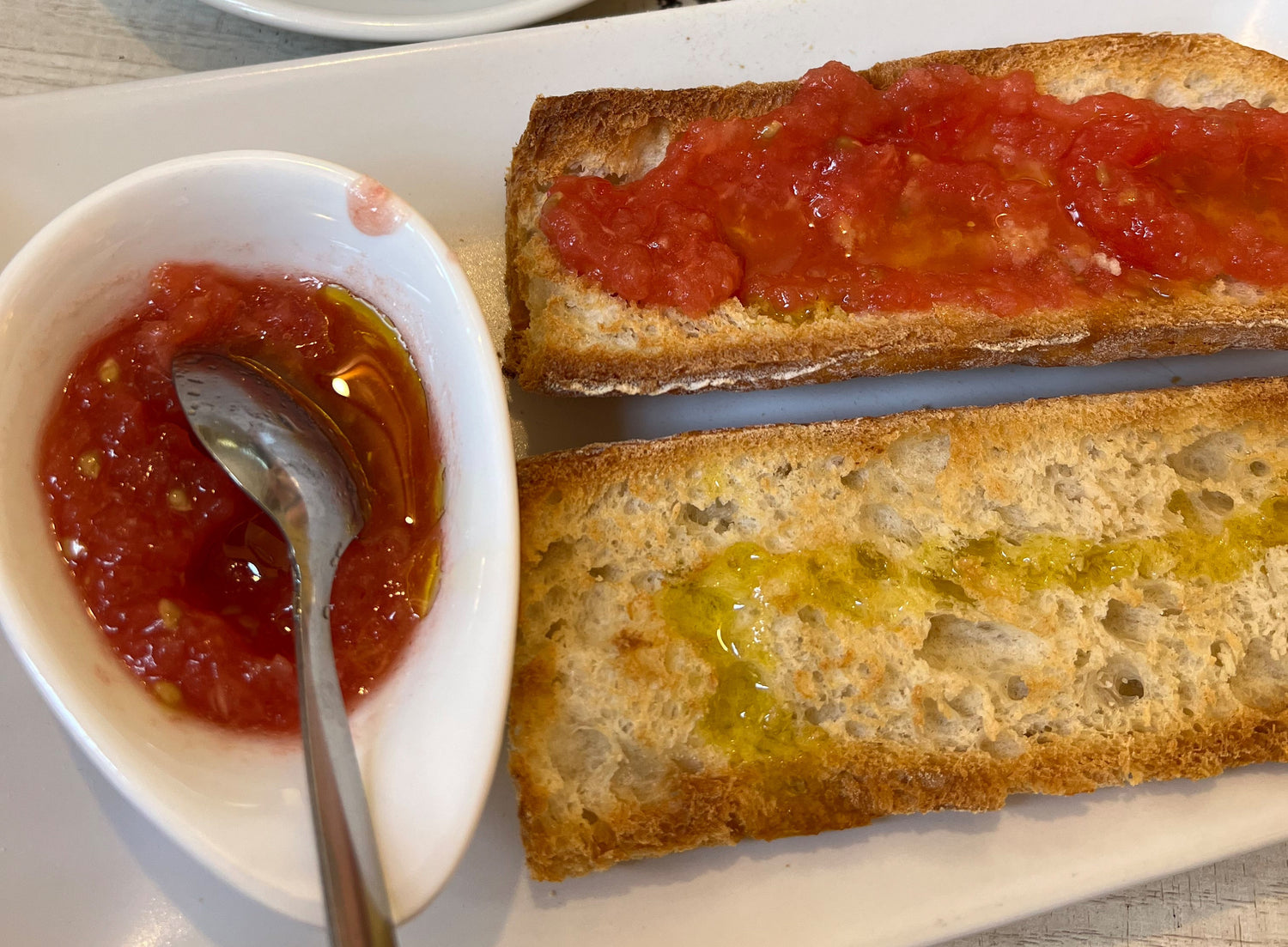 »Pan con tomate«: Herzhaftes Frühstück oder die spanische Mahlzeit zwischendurch