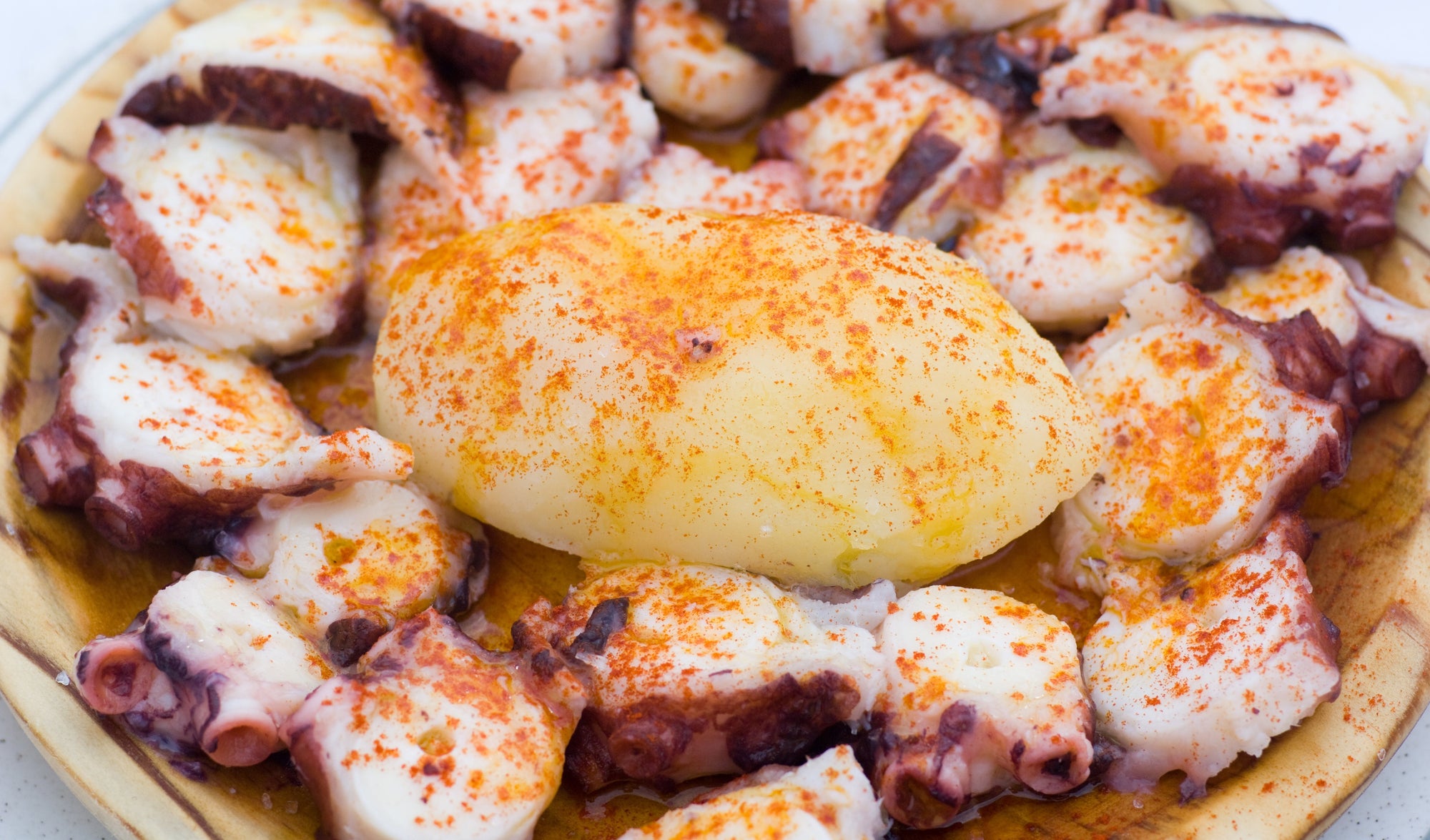 Regionale Spezialitäten: Pulpo a la gallega