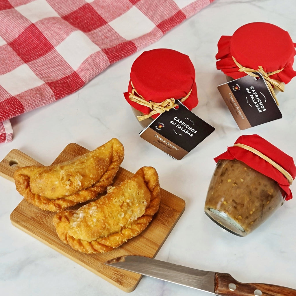 Auberginen Creme mit Olivenöl und mediterranen Gewürzen