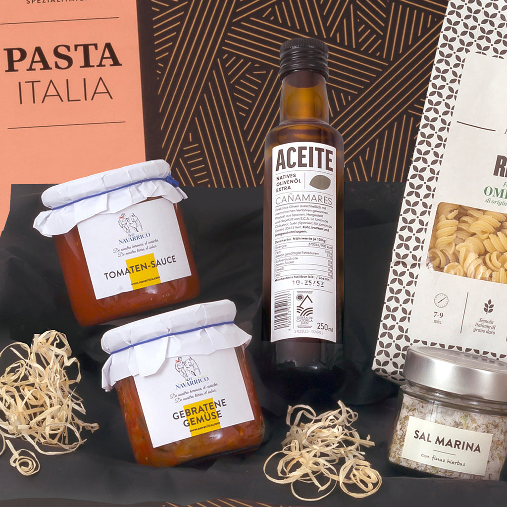 PASTA ITALIA - Schlemmerkiste mit Nudeln, Saucen, Olivenöl & Meersalz