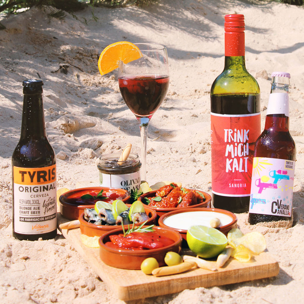 URLAUB FÜR ZUHAUSE - Präsentbox mit Sangría und sommerlichen Tapas