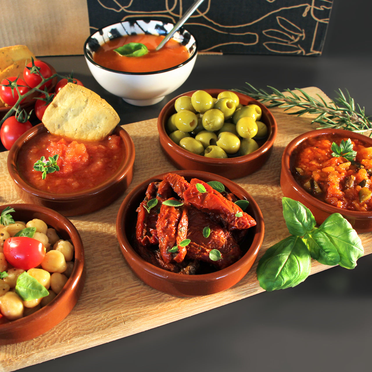 ESPAÑA VEGANA - Präsentbox mit veganen Köstlichkeiten