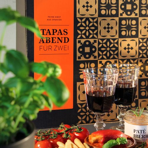 TAPAS-ABEND FÜR ZWEI - Delikatessen-Präsentkorb mit Tapas aus Spanien 